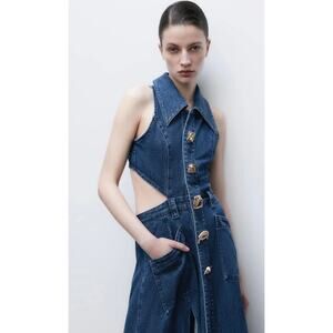 Urban Revivo Cut Out Stretchy Sleeveless Maxi Denim Dress with Artistic Buttons